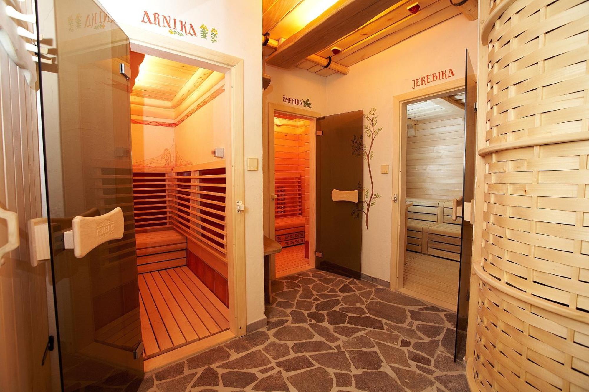 Hotel Planja Зрече Экстерьер фото